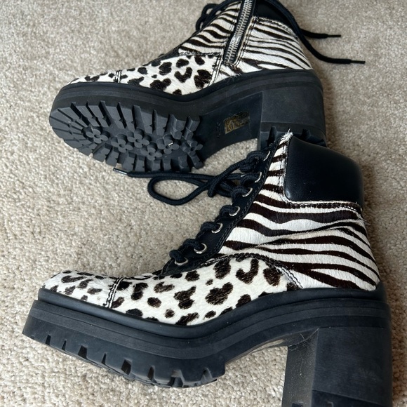 Aldo Brania Zebra Print Block Heeled combat Boots Side Zip lace up size 6 - Picture 4 of 7